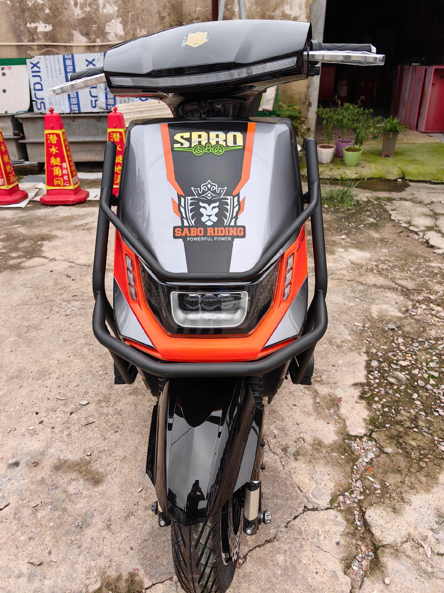 萨博 外卖车 黄金机甲 换电  时速 70迈 外卖骑手的神车 国标车 上