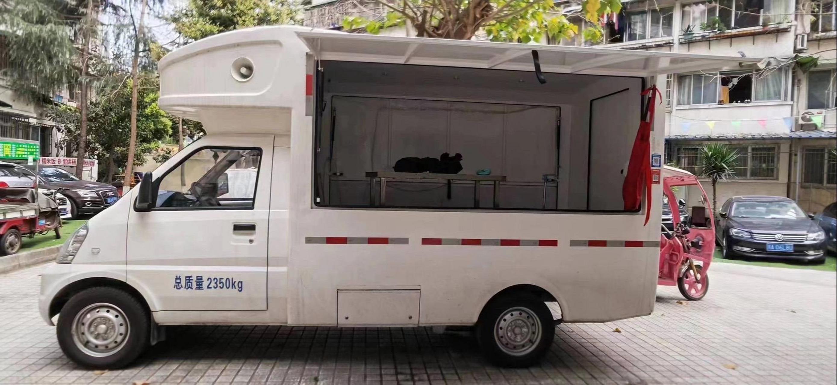 五菱售货车 餐车 翼展 多功能用途 可进城 仅行驶800公里