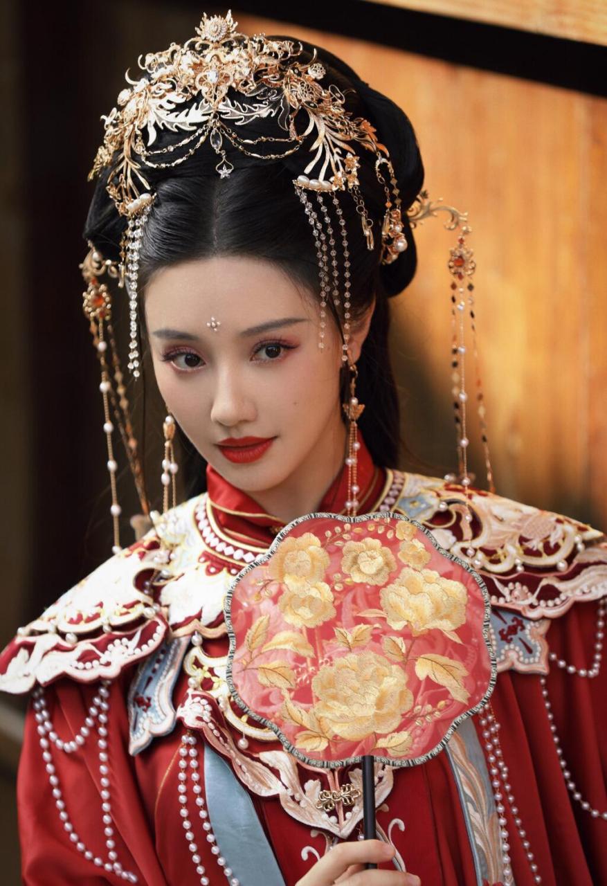 当王鹤润穿上汉服,《知否》华兰出嫁的样子,有了!