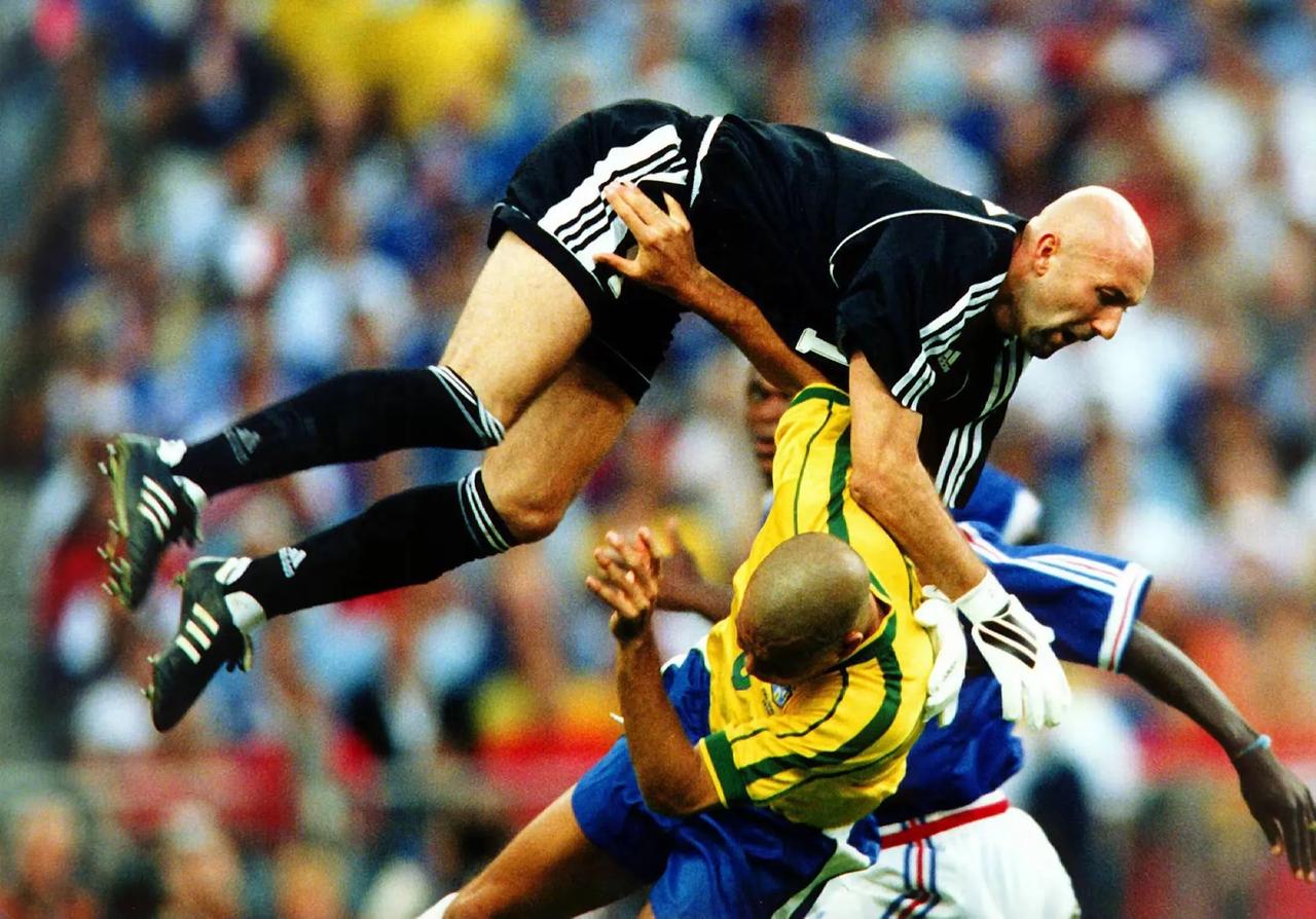 齐达内世 界杯传奇 回顾相关图片3