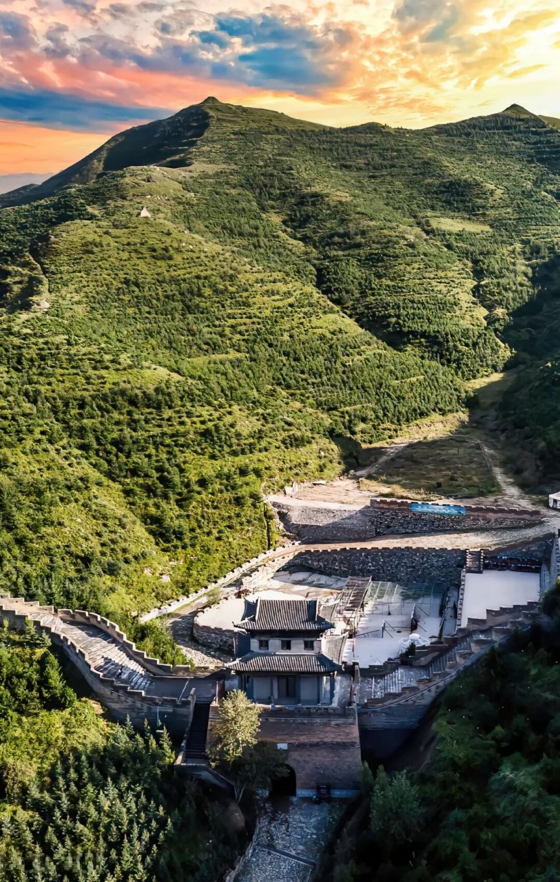 山西文化旅游|走进雁门关 1,景区地址:山西省忻州代县雁门关景区(二广