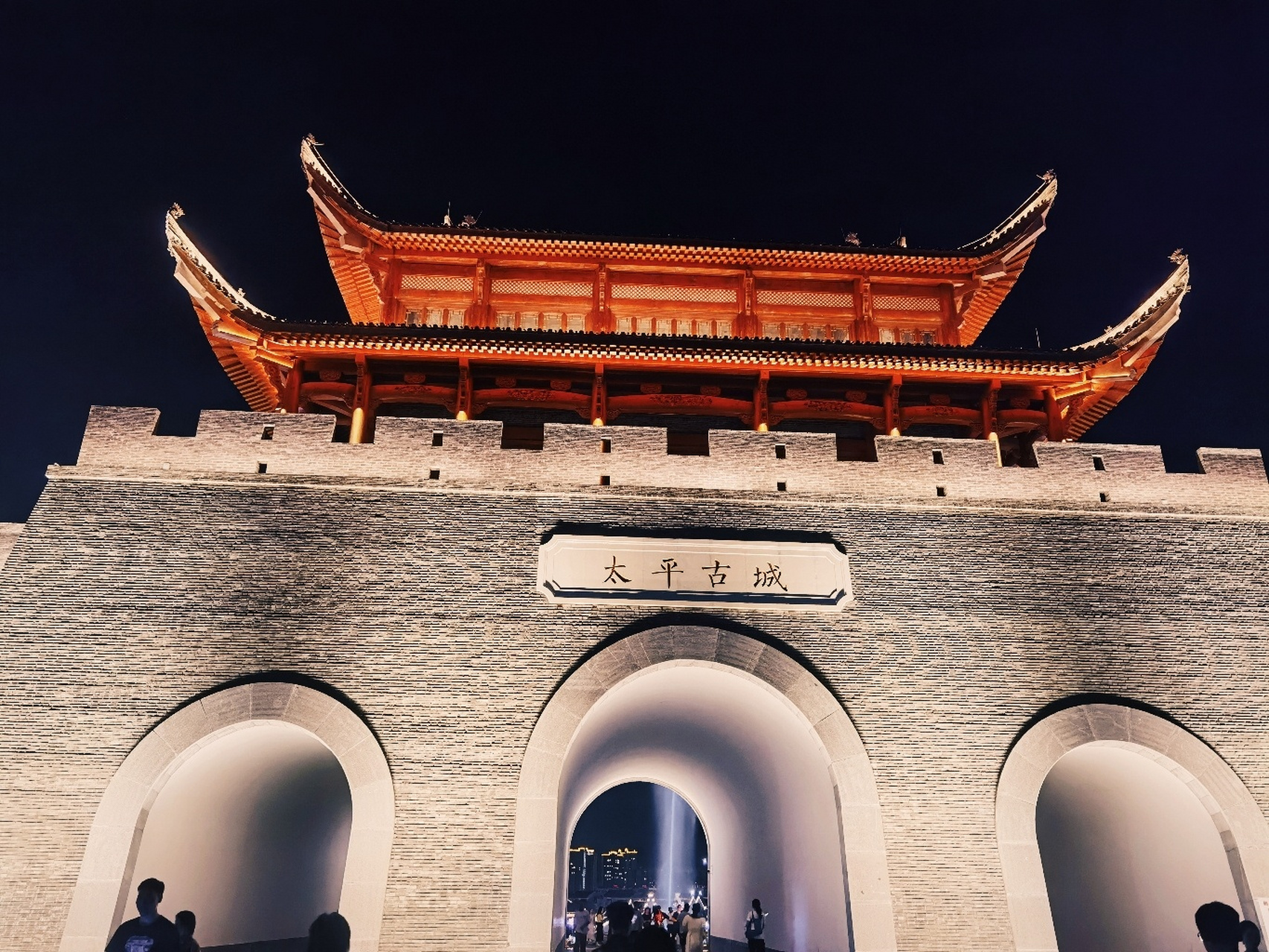 07从南宁驱车1个多小时来到崇左太平古城,本质上就是一座新起的