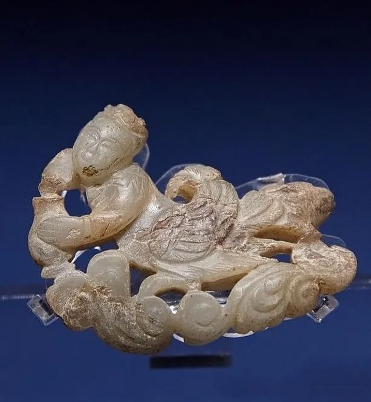 这个飞天是辽代的吧,长得比较像快递员.