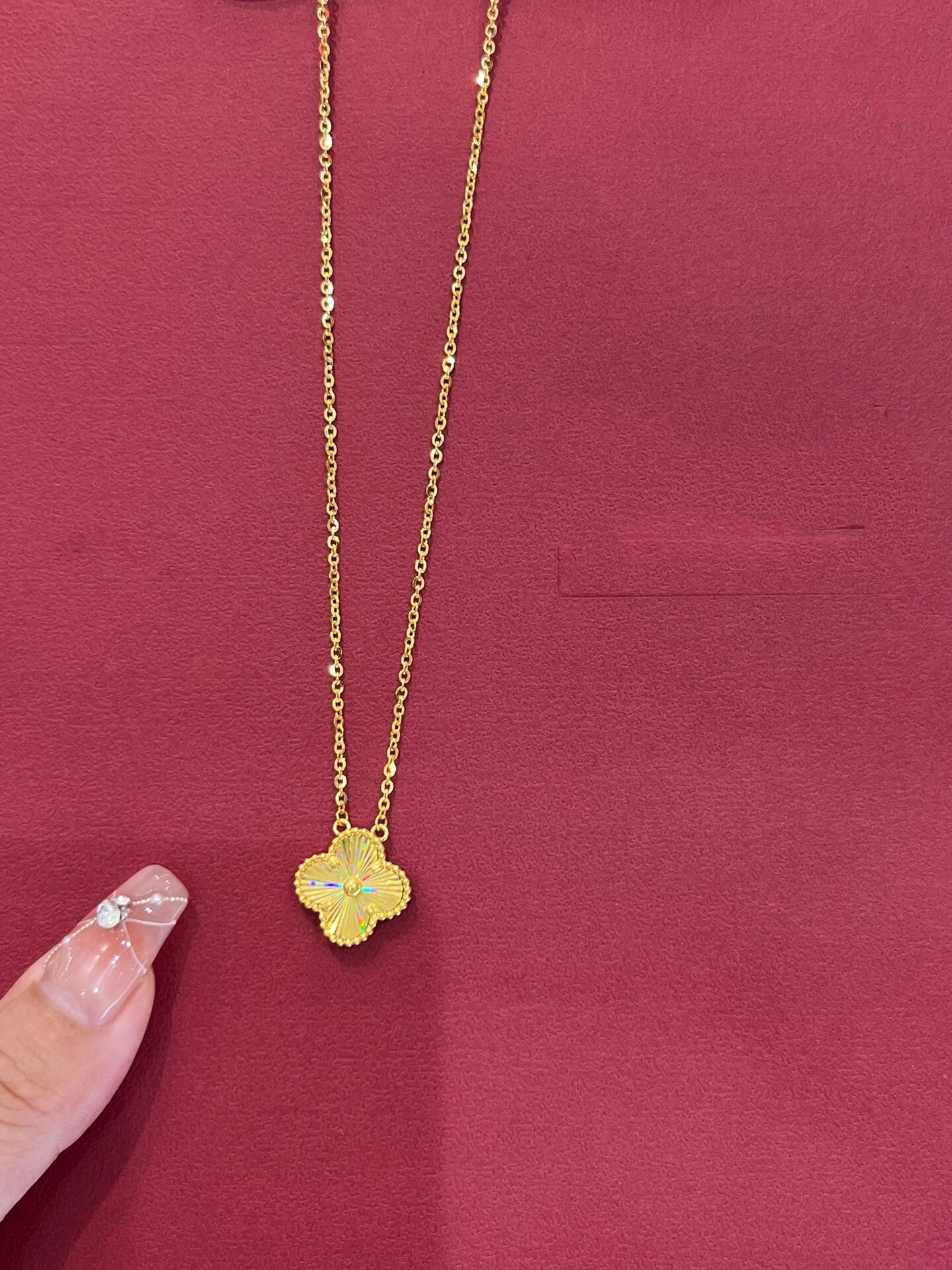 黄金四叶草炫彩项链 美鼠我了