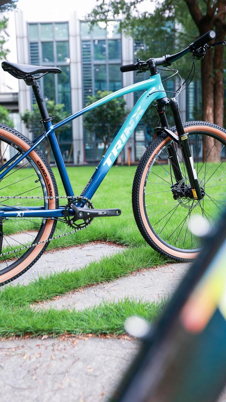 trinx千里达x1pro运动版,独特设计,个性涂装,仰望蓝天,享受骑行乐趣.