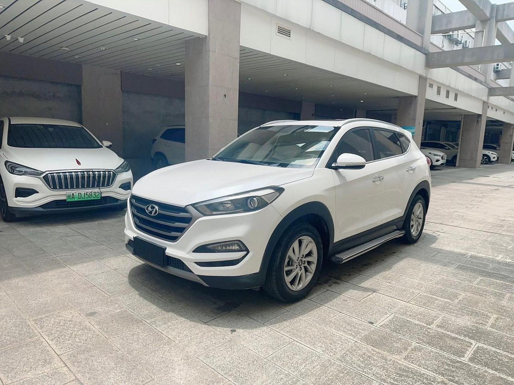 现代 2015款 途胜 1.6t gls2015款 途胜 1.