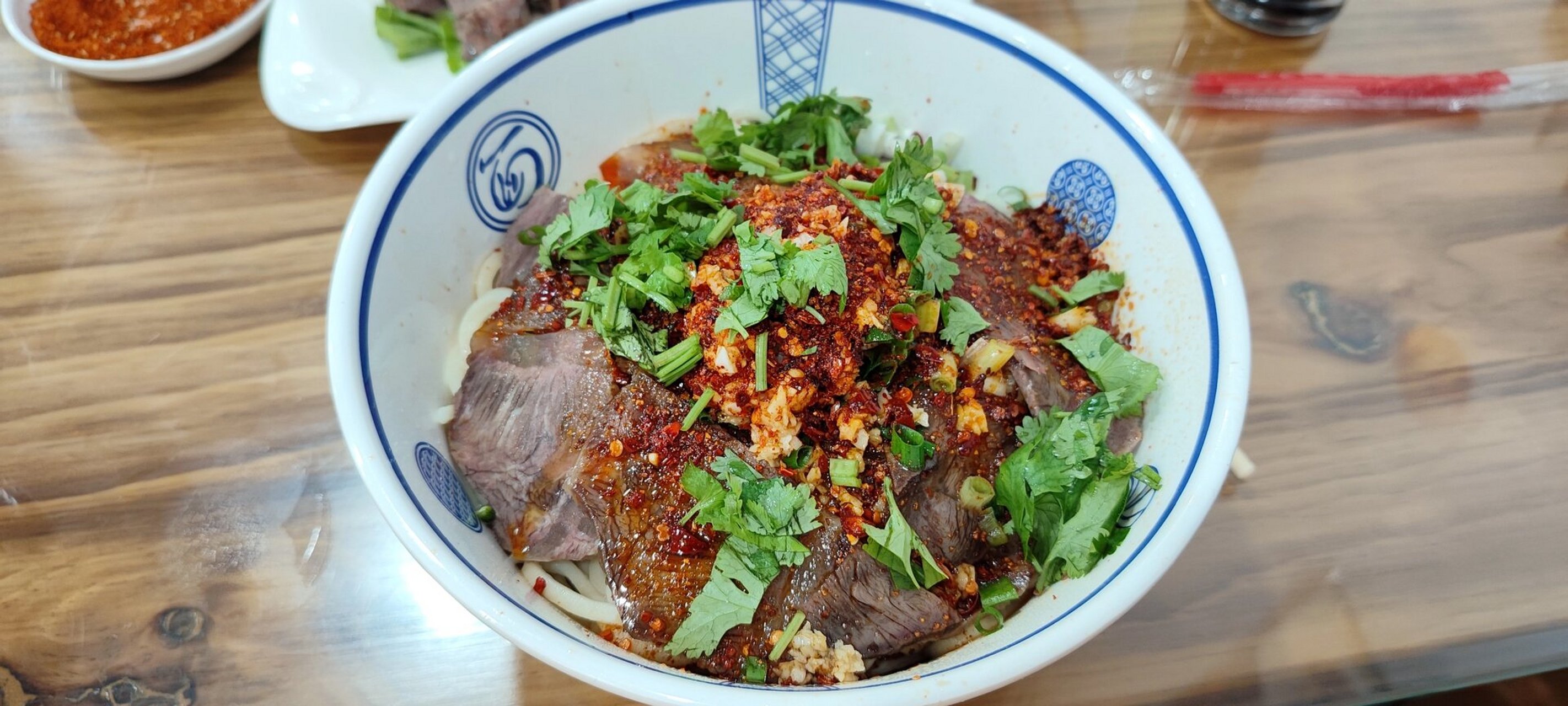 永济逛吃的一天 牛肉饺子真的很绝,纯牛肉馅但不腻,汤很清淡但不寡淡