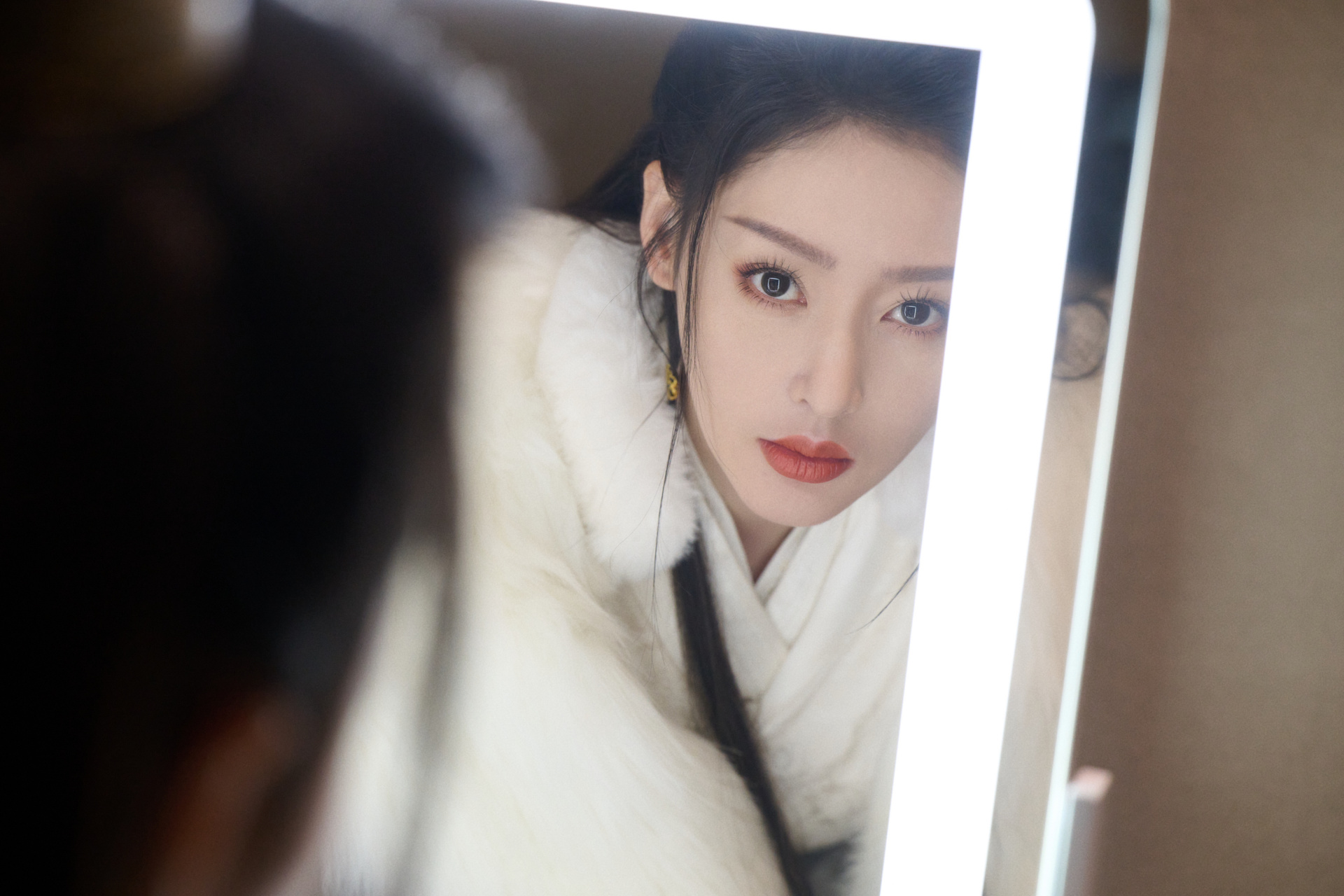 关于@张天爱 的一些镜前花絮9291