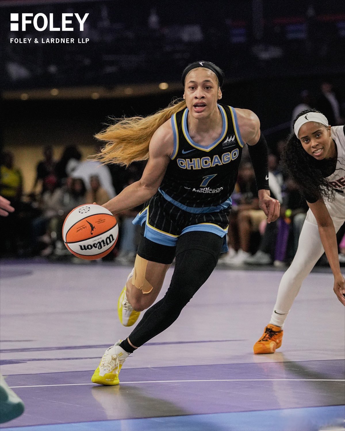 钱内迪·卡特出生于199