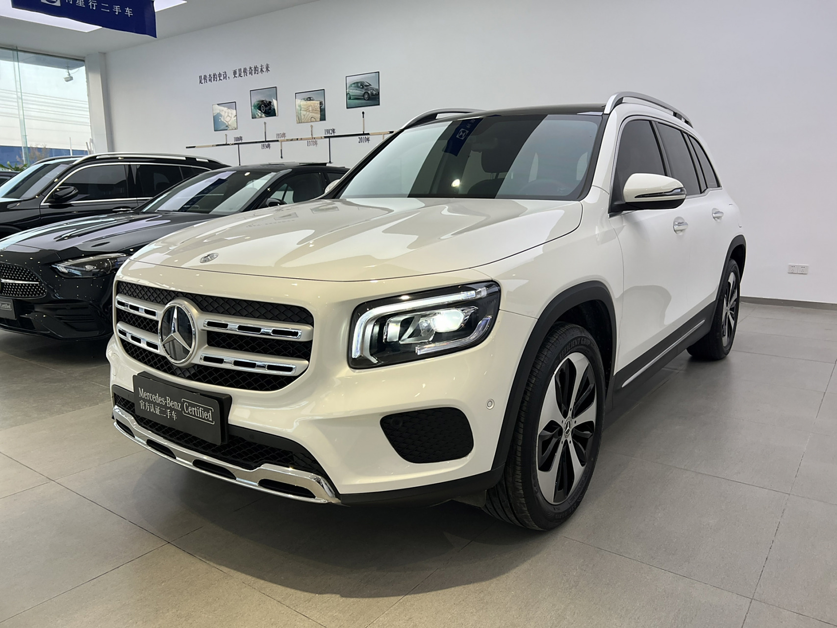 奔驰glb200时尚型suv,白色七座,仅售24.