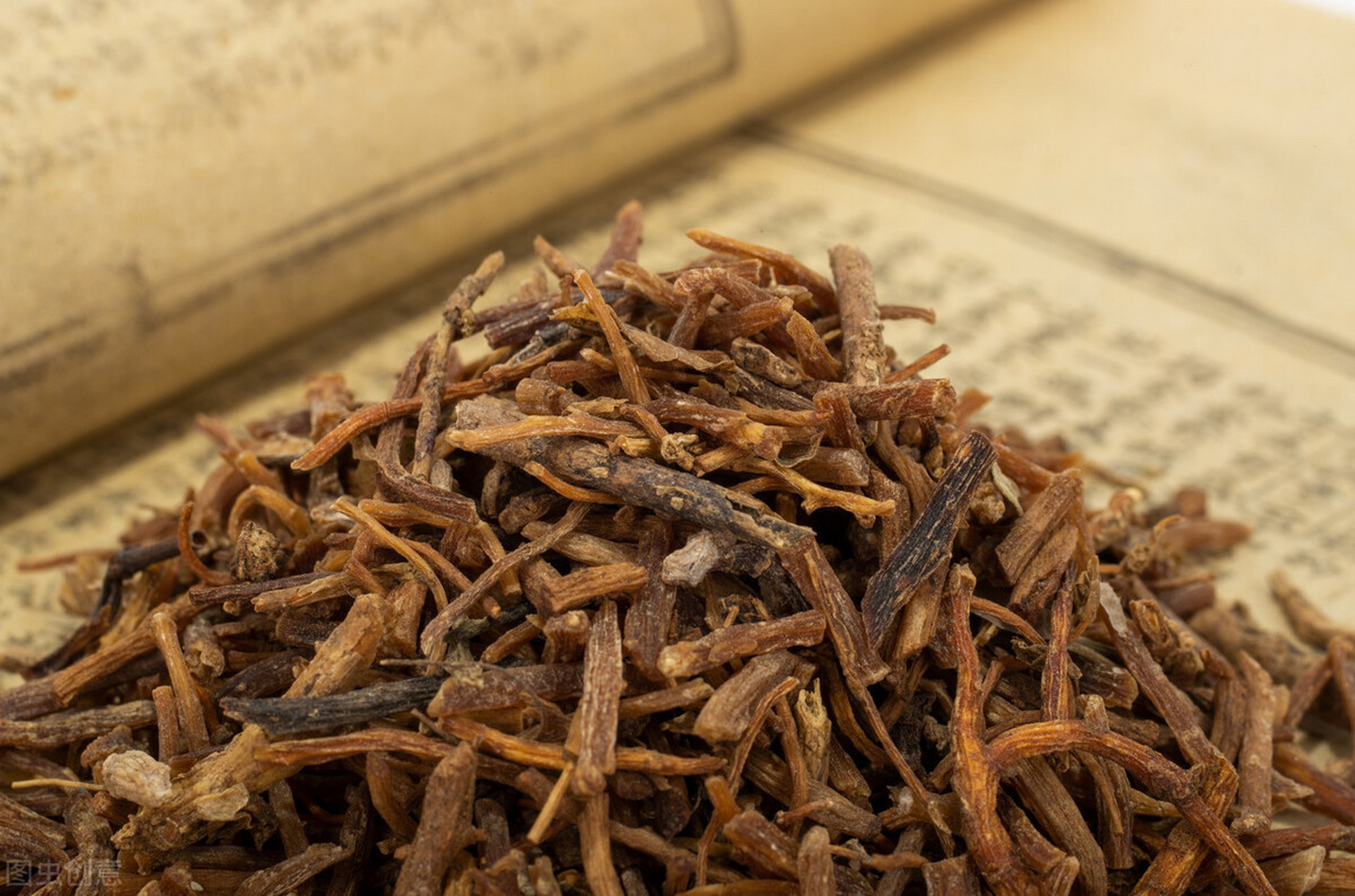 每日懂一味中药——龙胆草:清热解毒,保肝利胆 91【龙胆】 龙胆性苦