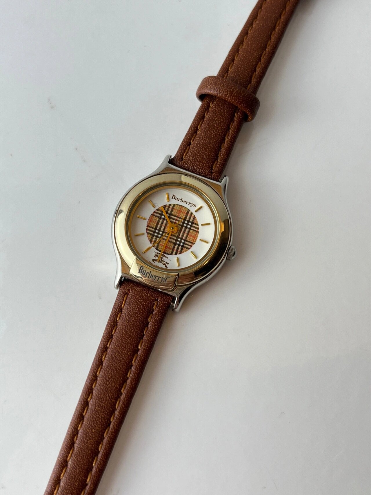 复古学院风 | 中古巴宝莉burberrys石英表 中古巴宝莉burberrys石英表