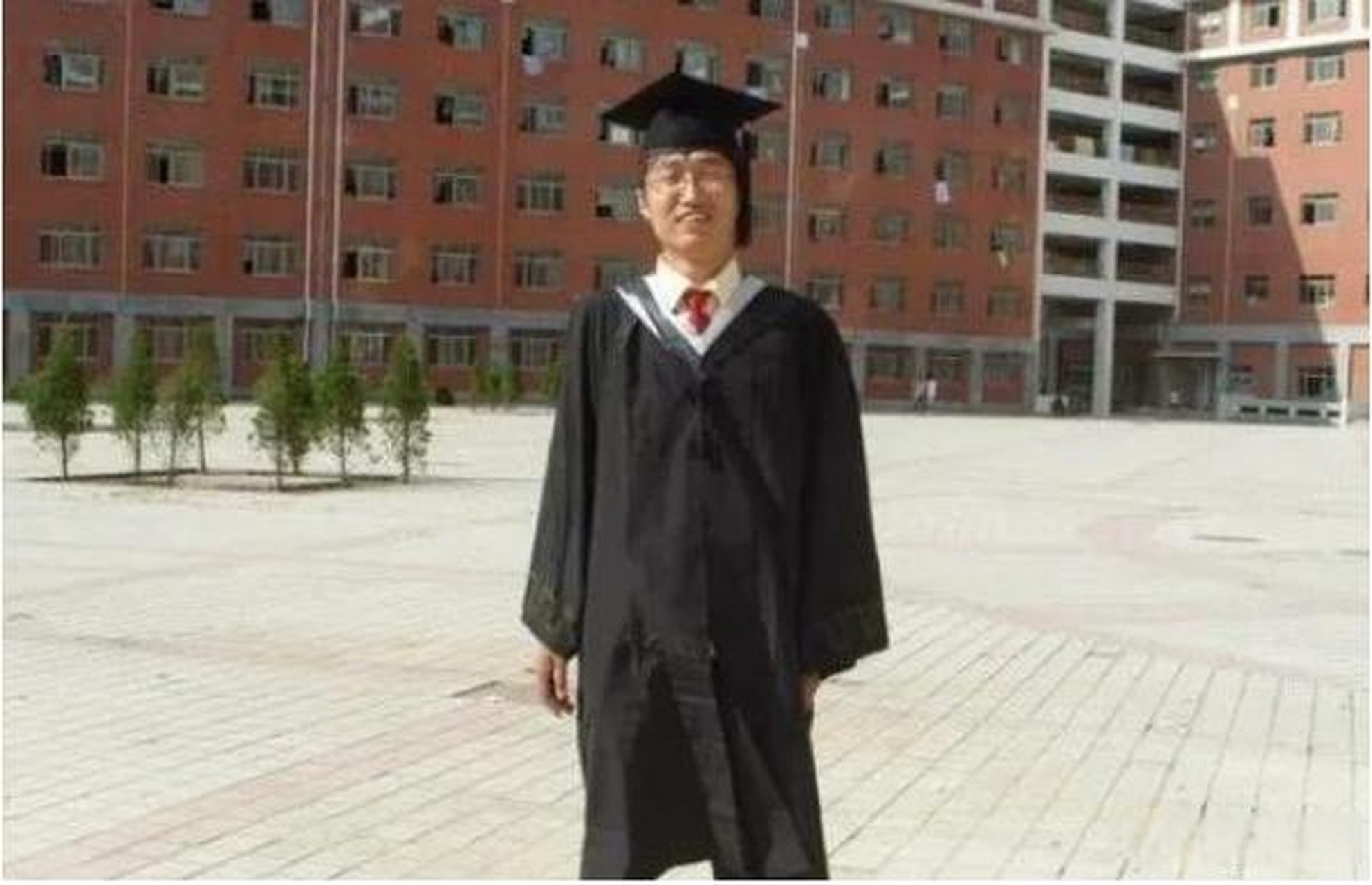 2007年毕业于青岛科技大学的许仰天,就是靠着希音坐拥1120亿资产,39