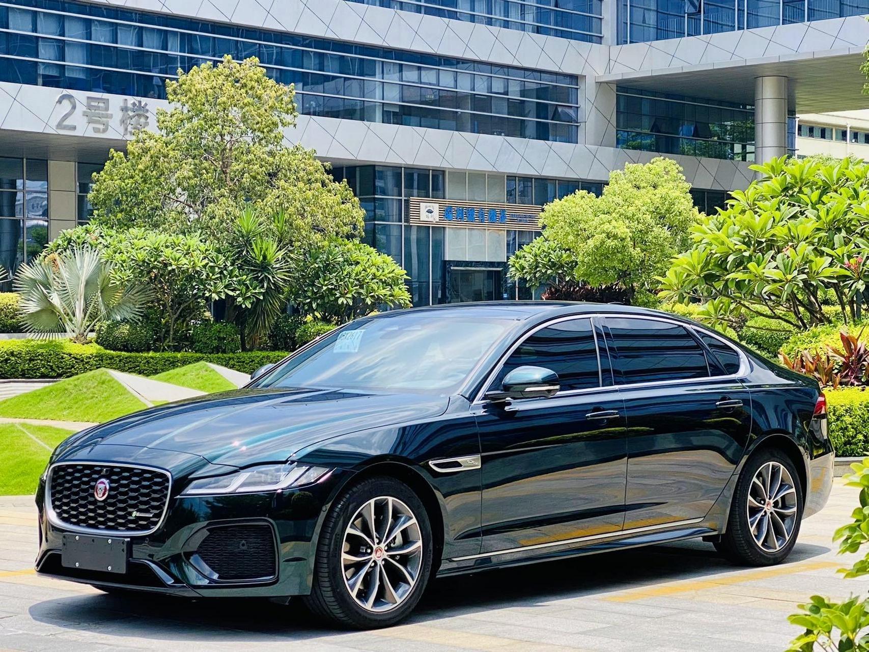 英国绿赛车绿的捷豹xfl真的是yyds.