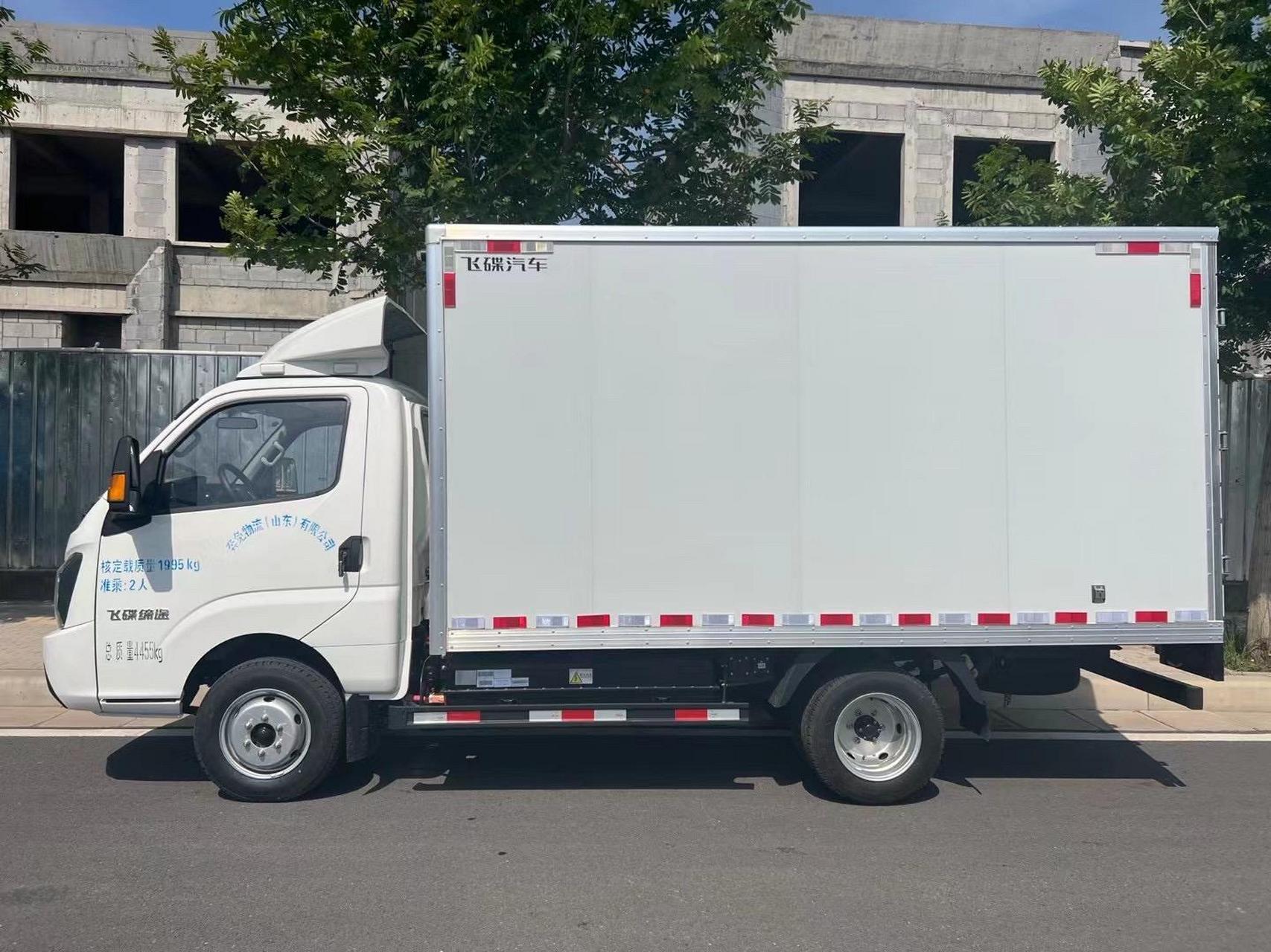 飞碟缔途后双轮新能源货车.超强载重能力的飞碟小卡这部轻卡有点型