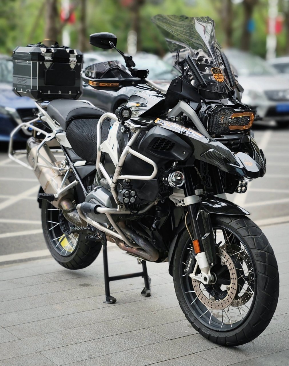 15年宝马水鸟1200adv,9010×××× 车况优秀,喜欢的带图来问