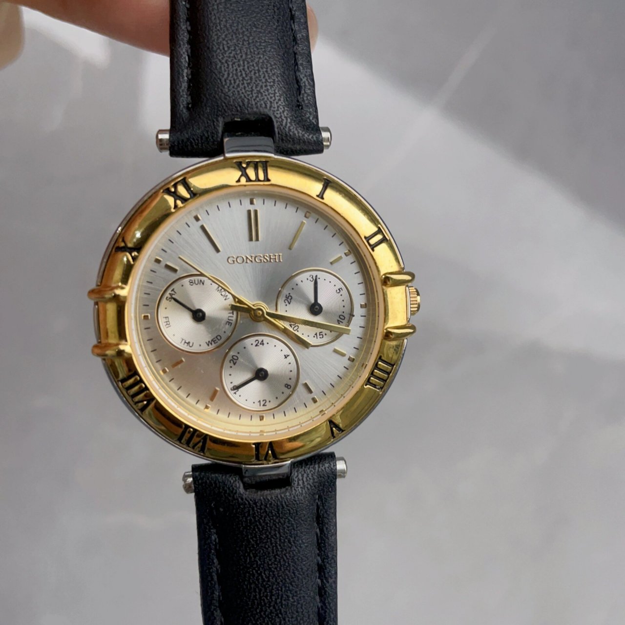 经过岁月沉淀的好表 老国货宫狮牌 九零年代老国货手表,时尚大气宫狮