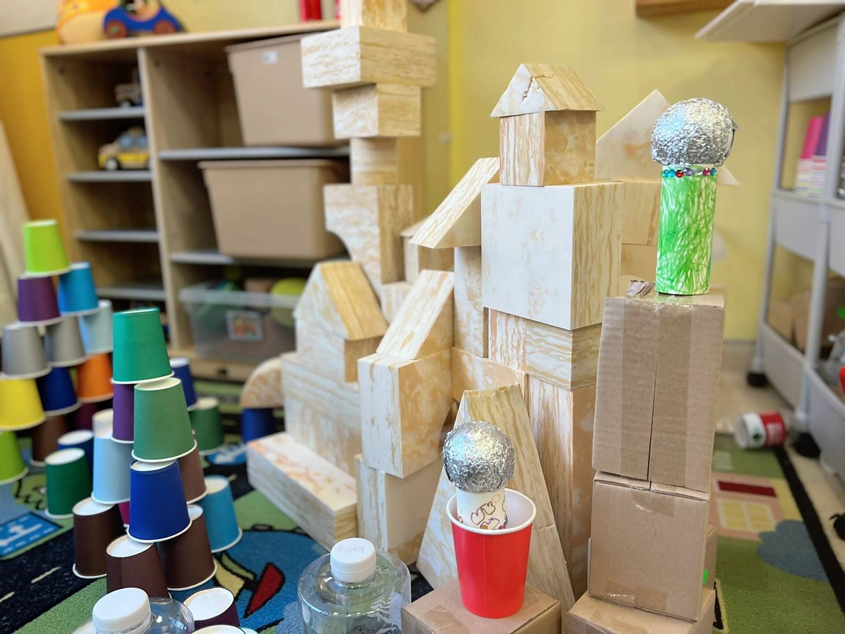 幼儿园个别化/建构区孩子们超爱玩的搭建 96第n次纸杯搭建,每一次