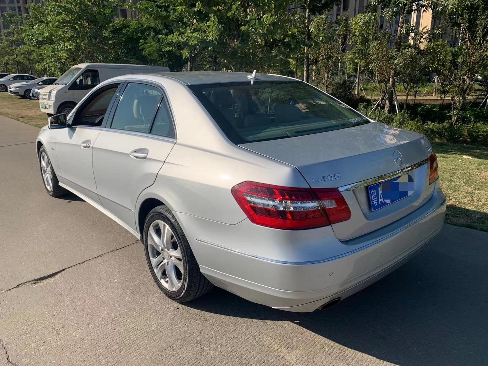 2011年1月月进口奔驰e200 cg1 1.