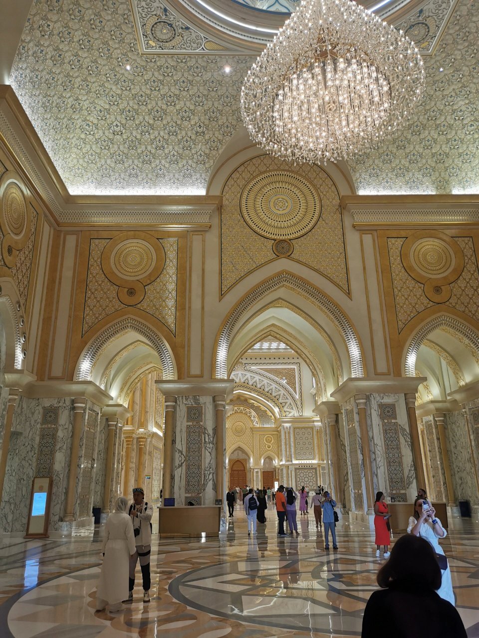 迪拜有总统府吗 阿拉伯联合酋长国(简称阿联酋)总统府位于首都