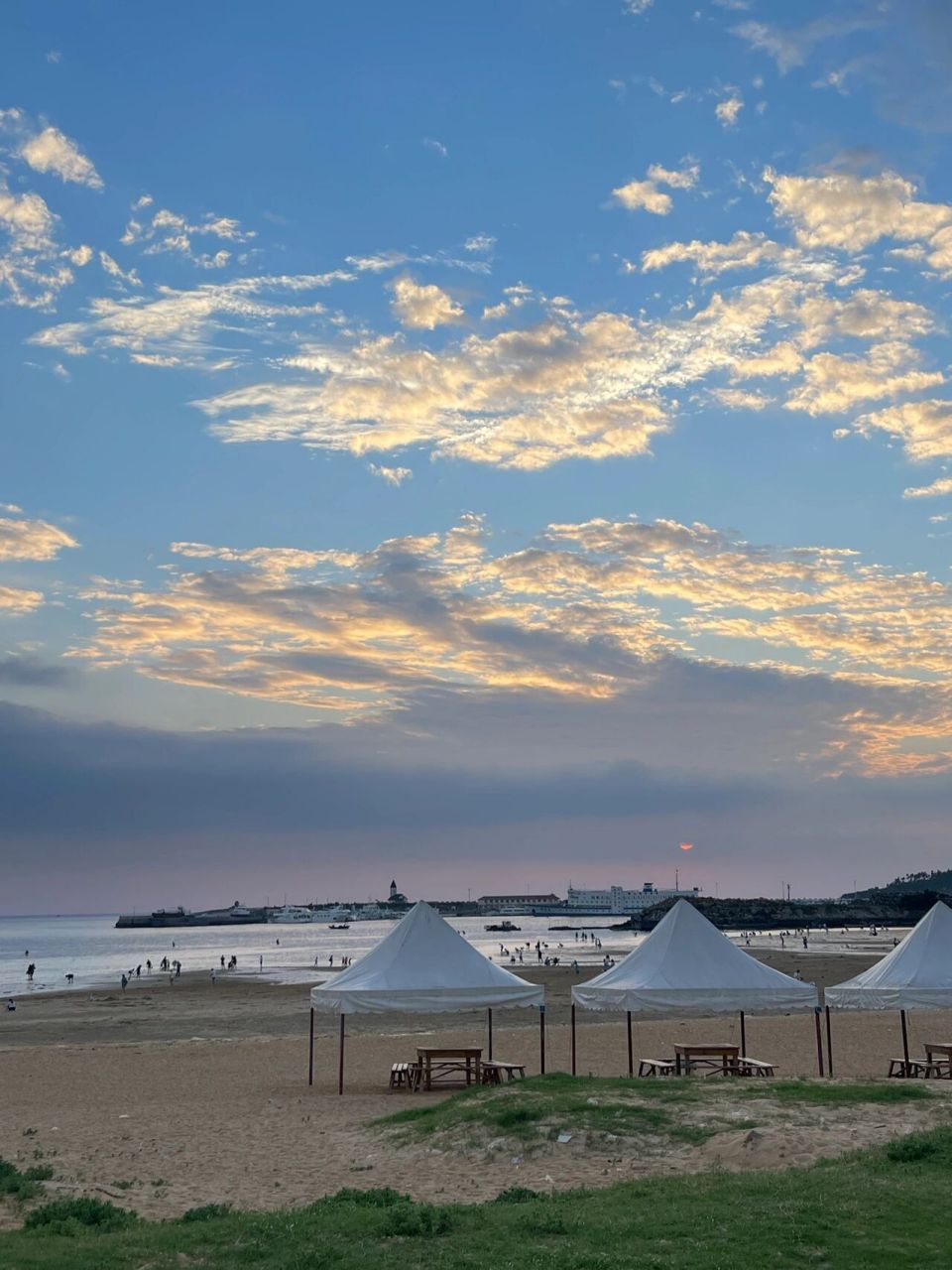 威海旅行·小石岛赶海 小石岛赶海有分付费区和免费区 第一次去了付费