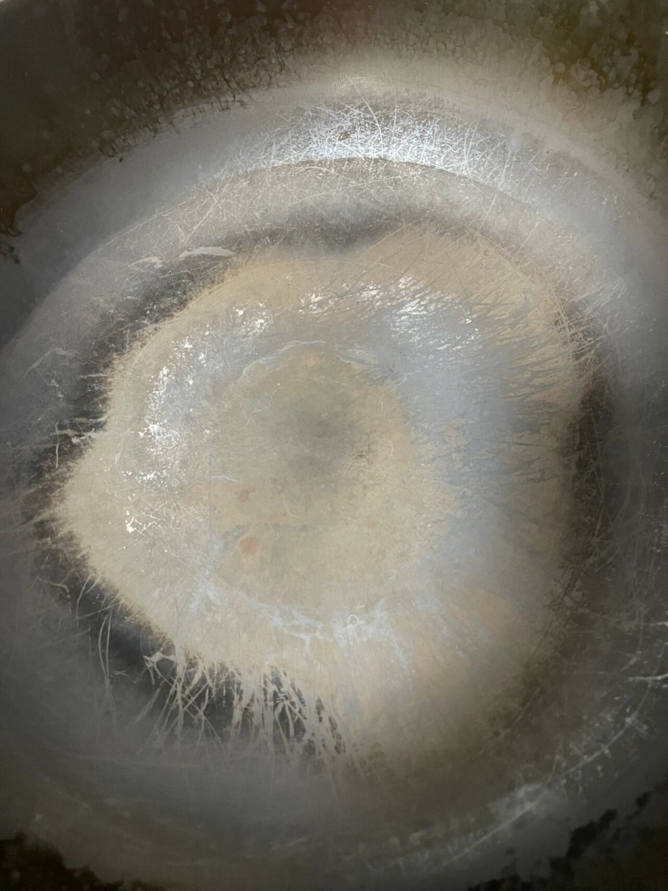 铁锅干烧成这样要怎么救?