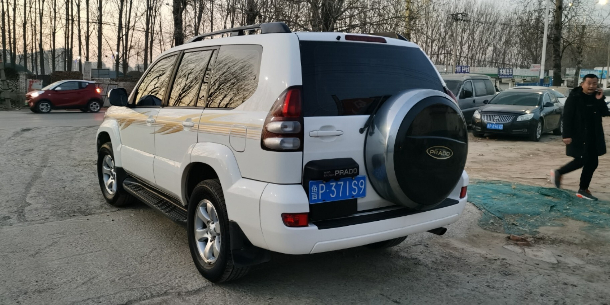 09年11月霸道2700.四驱越野车审车保险全价 丰田霸道