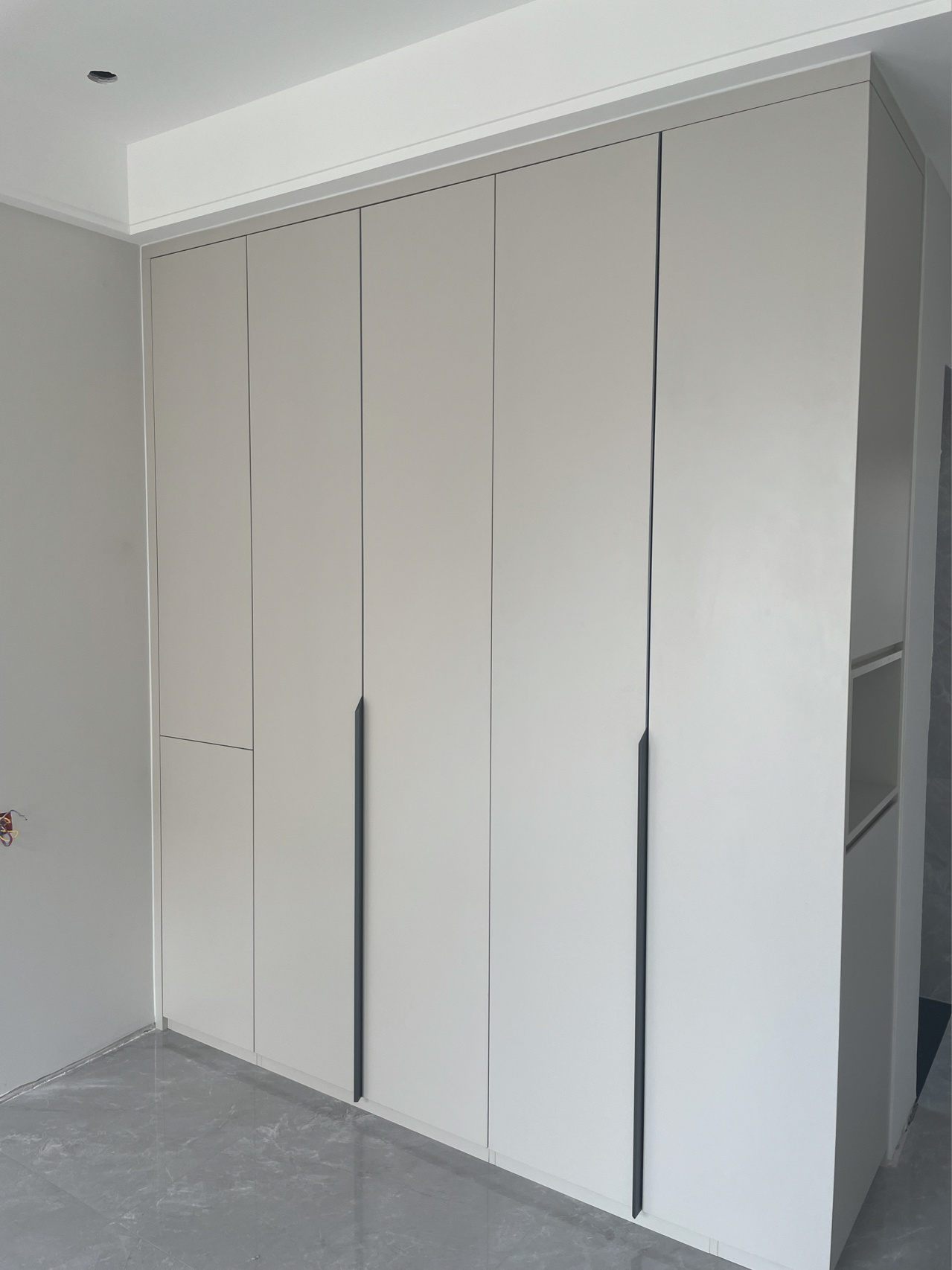 欧派衣柜#子午灰,你们要的一门通顶