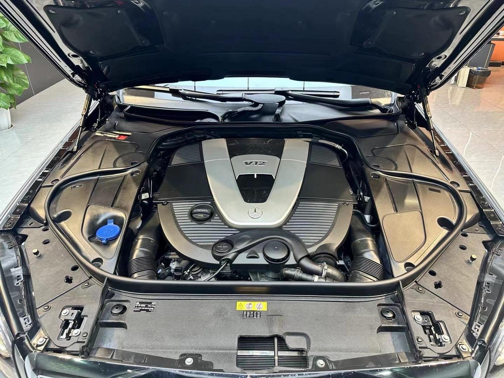 周鸿祎同款,15年迈巴赫s600,v12双涡轮,大满配,8万公里,一手过户