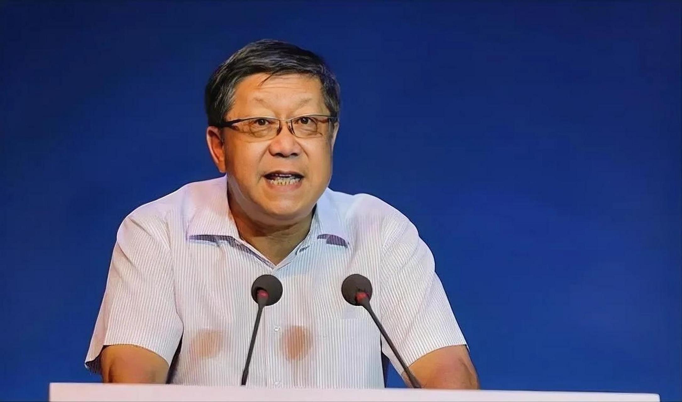 光大集团原董事长唐双宁被查金融贪腐问题不是一天两天了,可以说是前