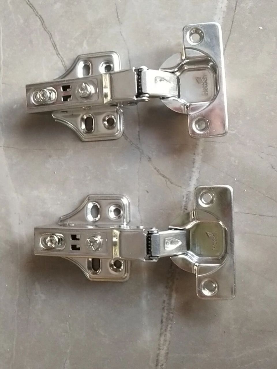 四孔海蒂诗说是海蒂诗铰链可信吗 之前一篇让你们鉴定海蒂诗的真假