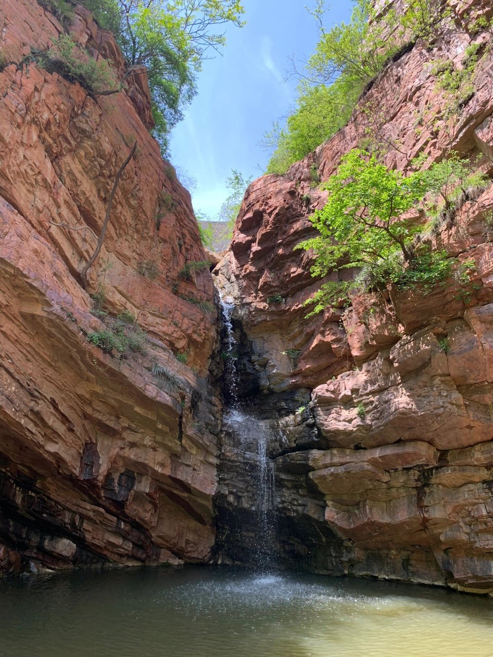 新密伏羲山三泉湖游记,山清水秀,奇峰耸立,长长的玻璃栈道更为惊险