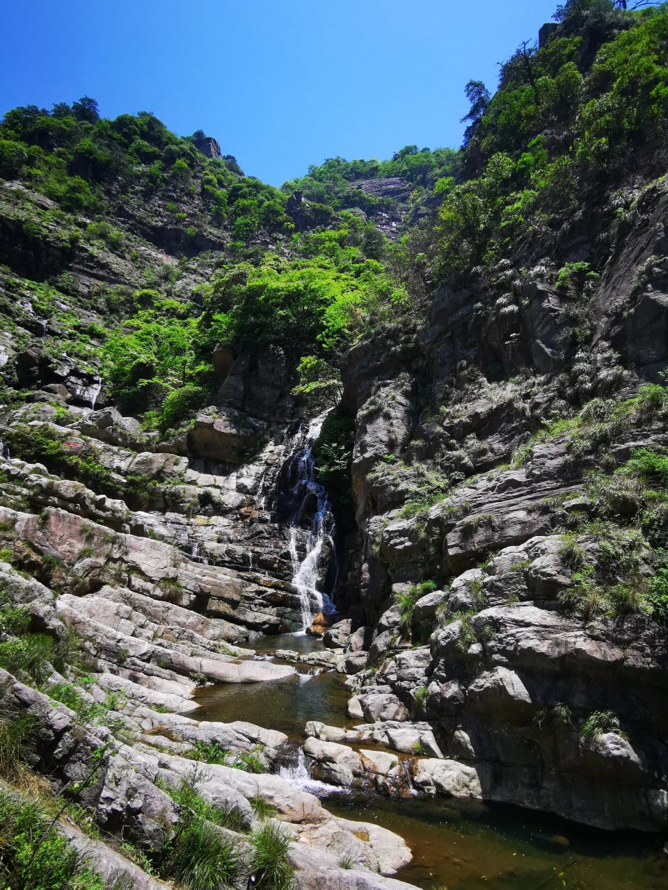 庐山石门涧 一个非常小众景点,得名于铁船峰和天池峰之间组成的石门