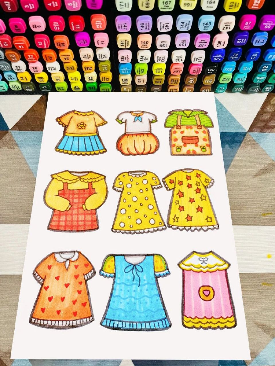 儿童画|女生衣服|9图 女生的衣服常用的一些整理出来了