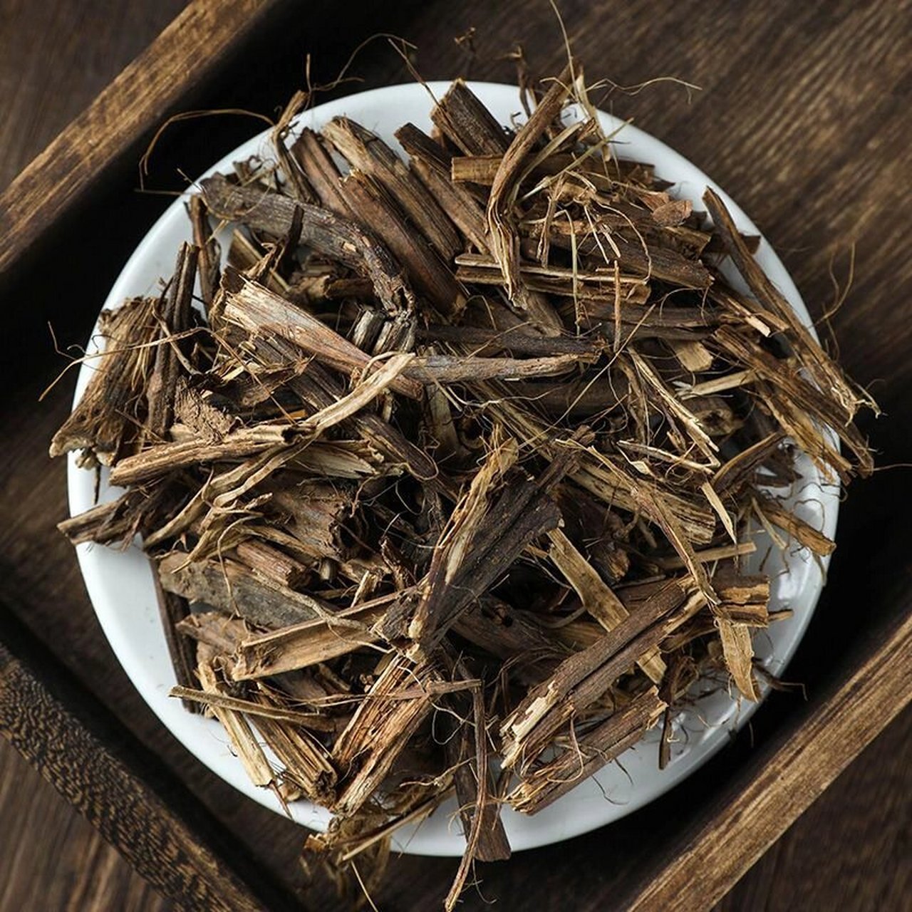 认识一味中药～排草 排草具有清热解毒,祛风除湿,消肿止痛的功效.