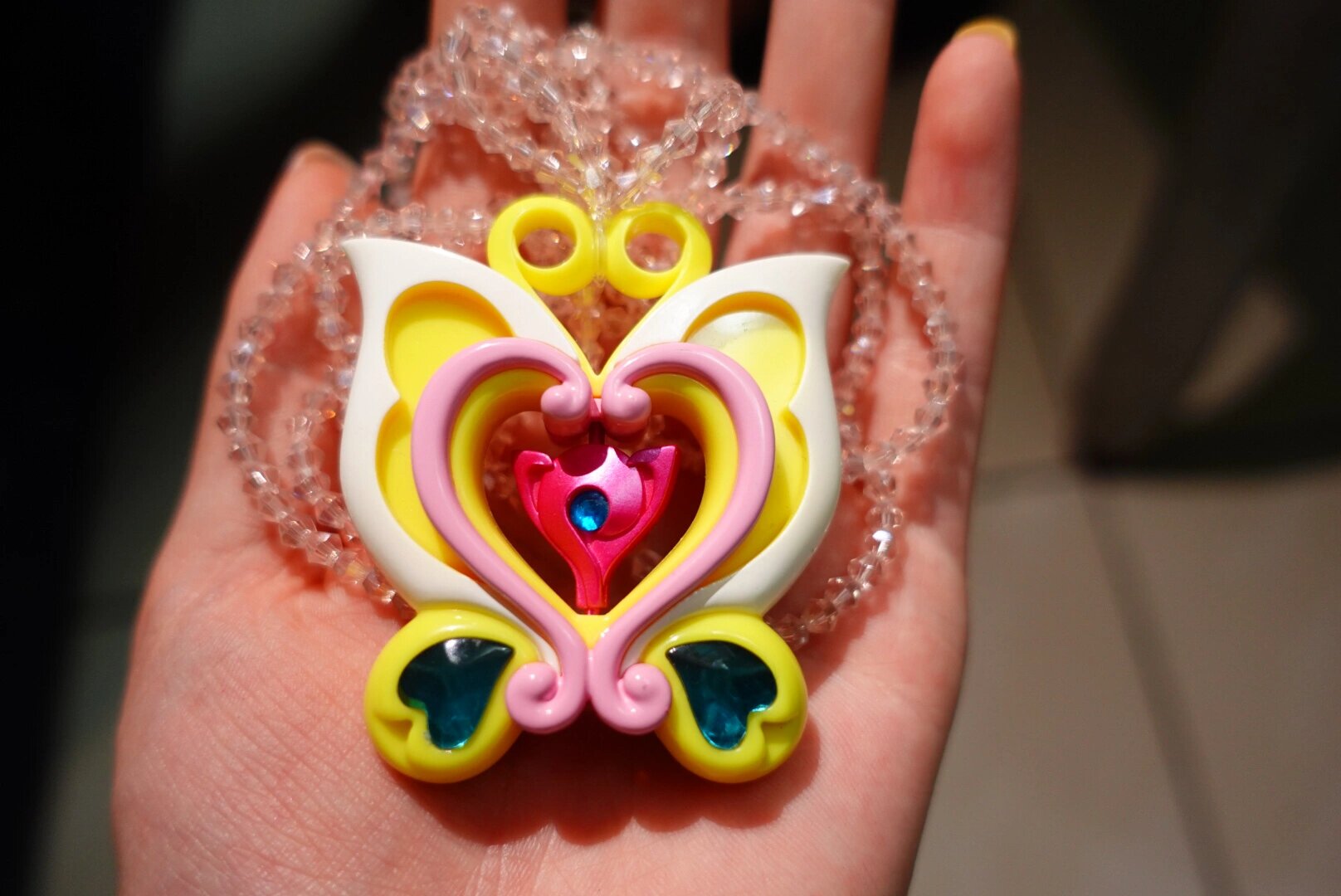 节礼物,圆了小时候的梦想,终于到手了#巴啦啦小魔仙# #魔仙晶石链