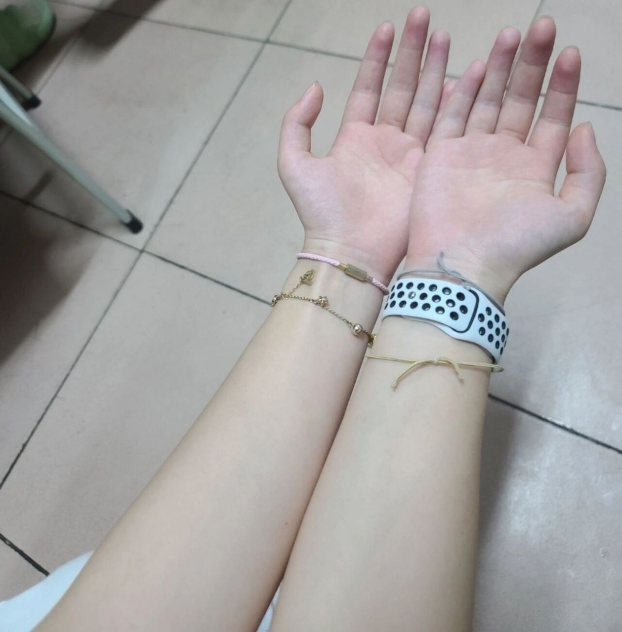 打羽毛球真的会粗胳膊 最近打了几天羽毛球发现右小臂明显比左小臂要