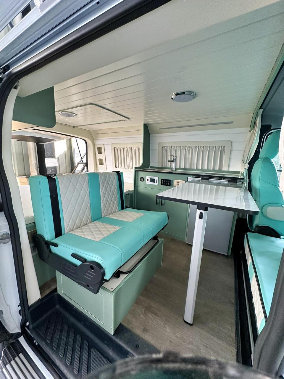 vanlife改造 福特全顺改装房车