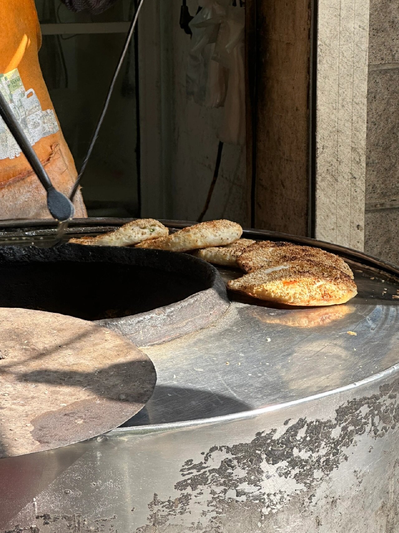 在南通每天都要预定的烧饼店 93小史烧饼铺 	 上次发烧饼的时候下面