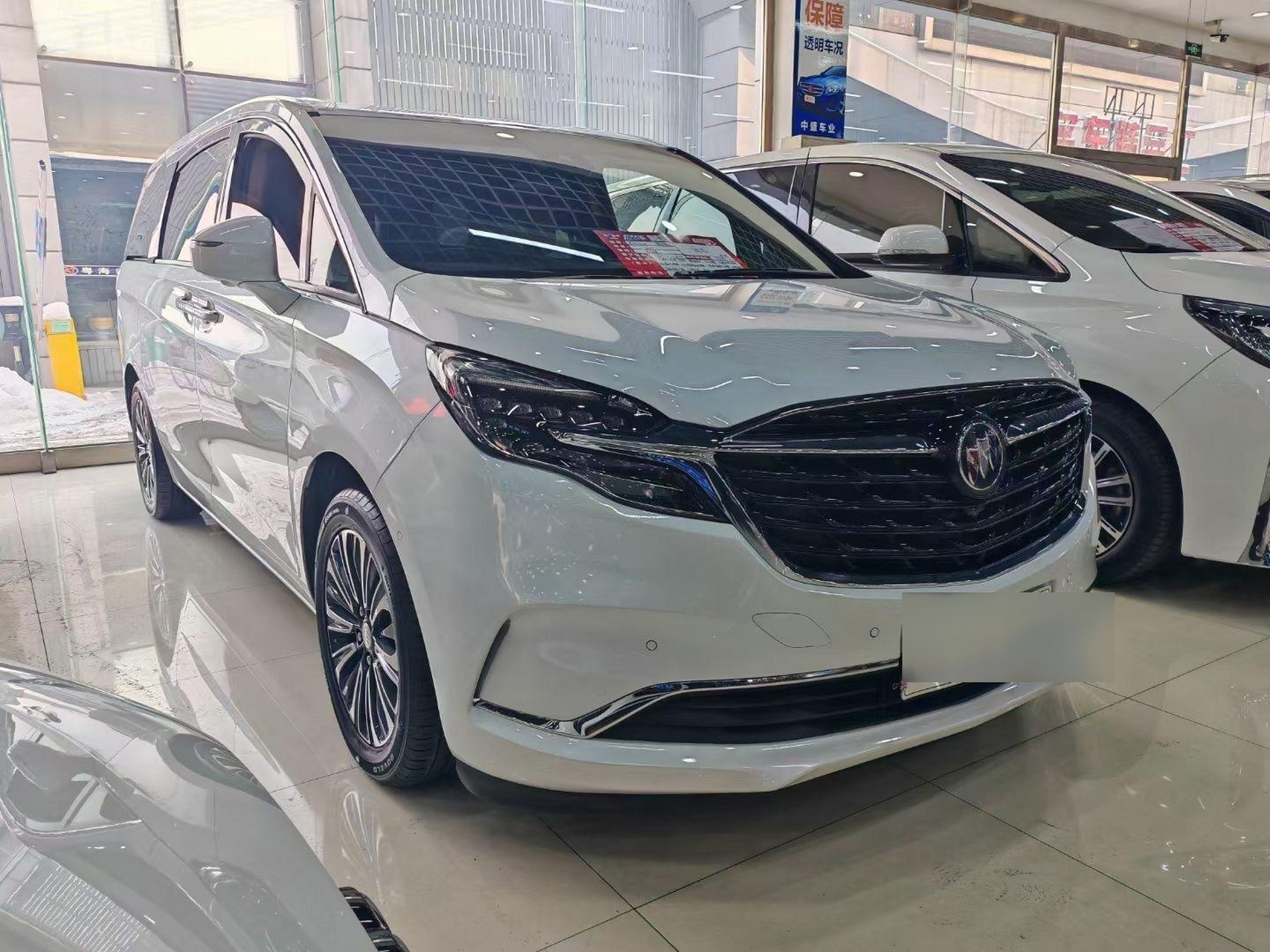 21年别克gl8豪华版653t  极品呼市一手  配置双天窗 真皮电动加热通风