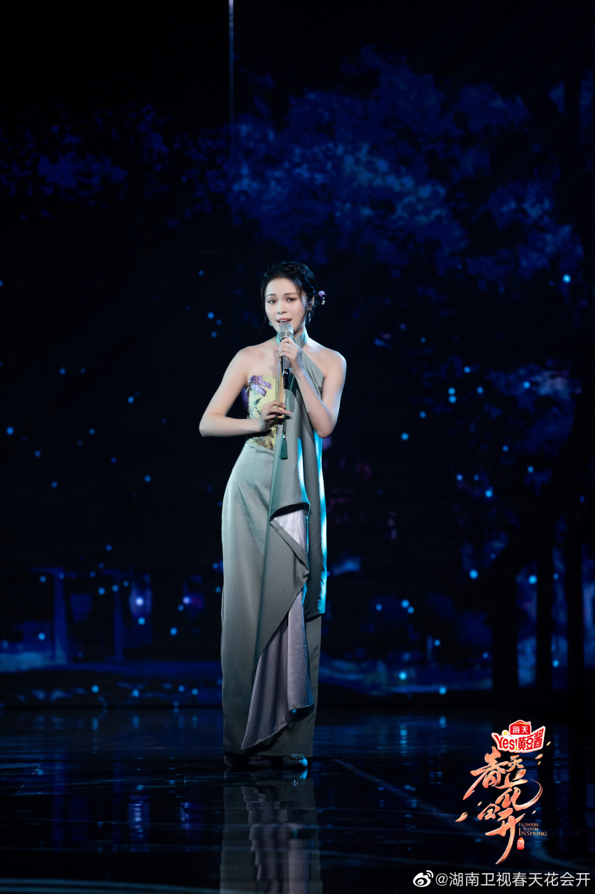 明晚8 10锁定@湖南卫视#春天花会开,与龚爽一起领略秀丽的江南风光