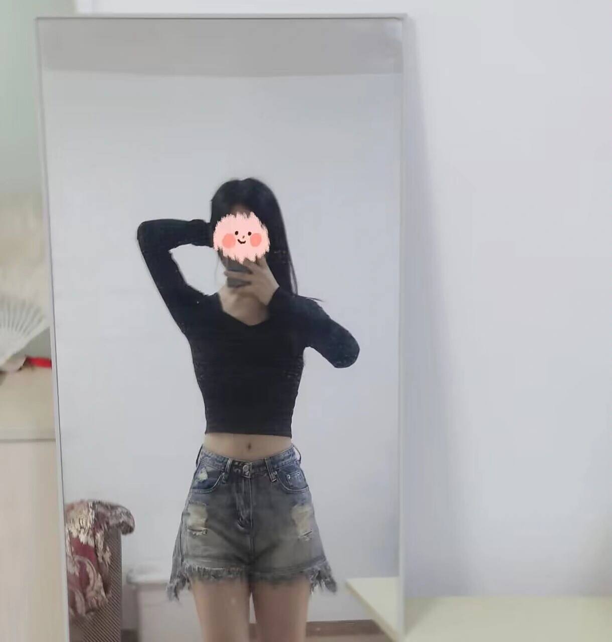 160cm100斤梨形身材全身照    身高160  早上体重51.