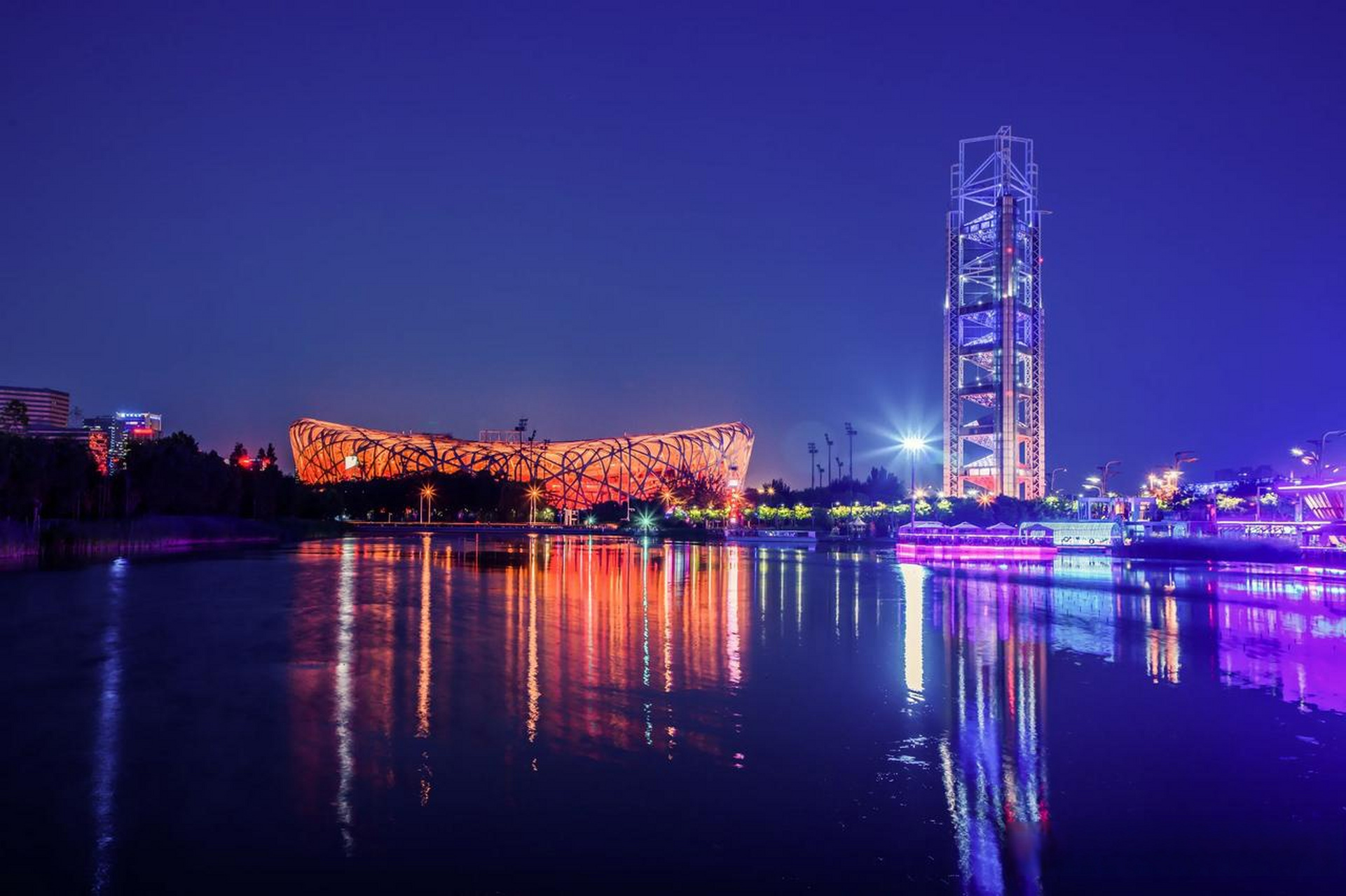 诗意北京之《鸟巢体育馆》 双奥之都喜开怀, 北京鸟巢呈异彩