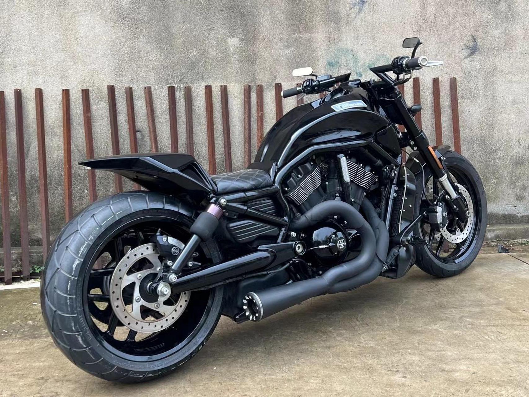 9045800 2013哈雷金刚狼1250 十周年纪念版限量 保时捷合作研发水冷