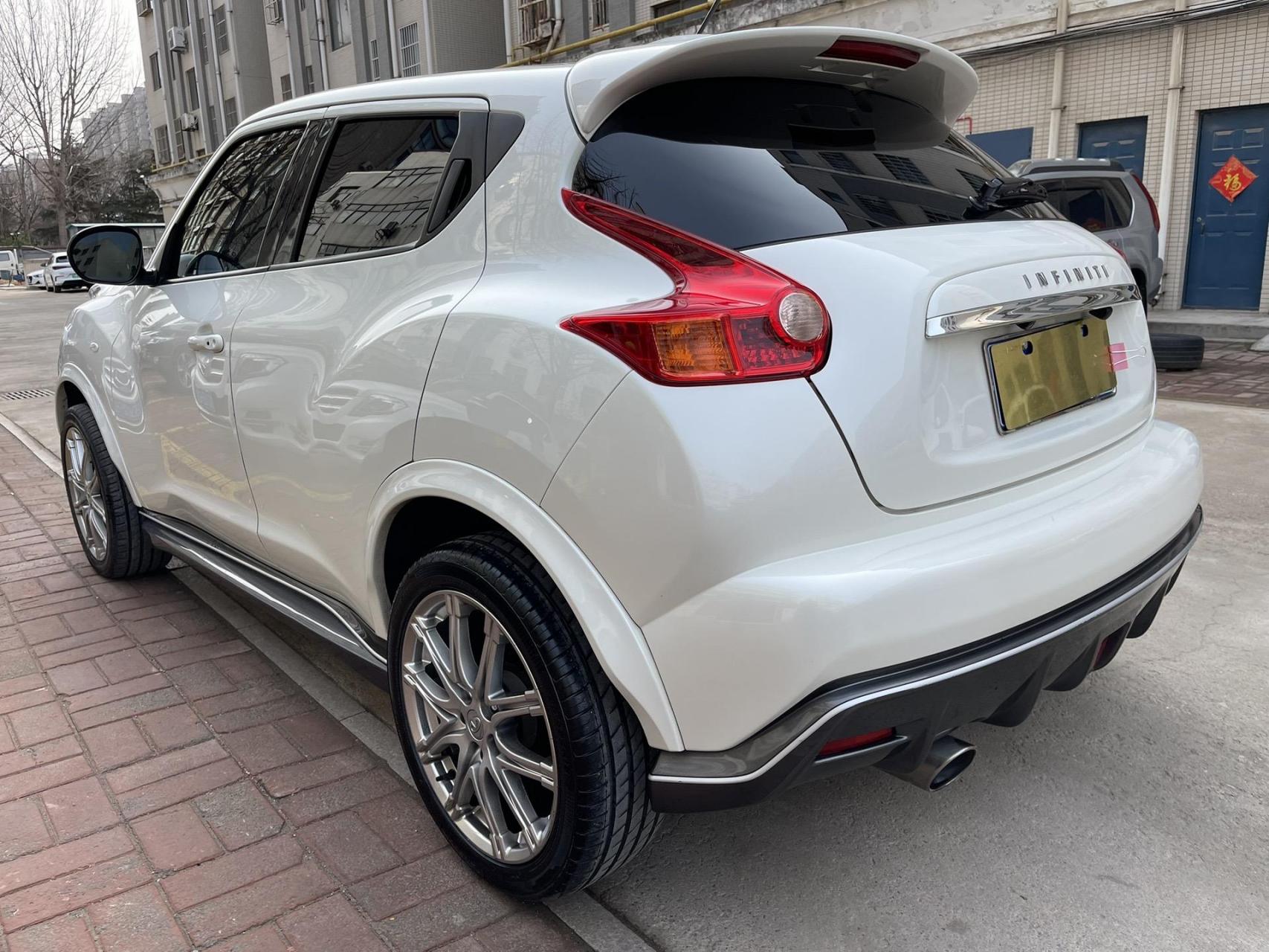 2017年年底 原装进口 英菲尼迪esq 1.6l 原购车价18.