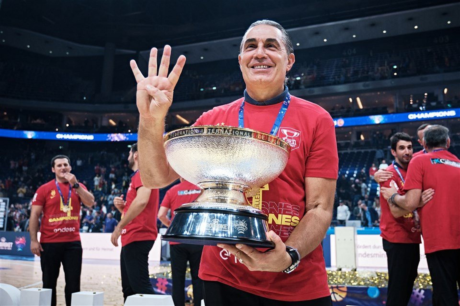 西班牙男篮世界杯大名单#  今日西班牙男篮主教练斯卡里奥罗公布了