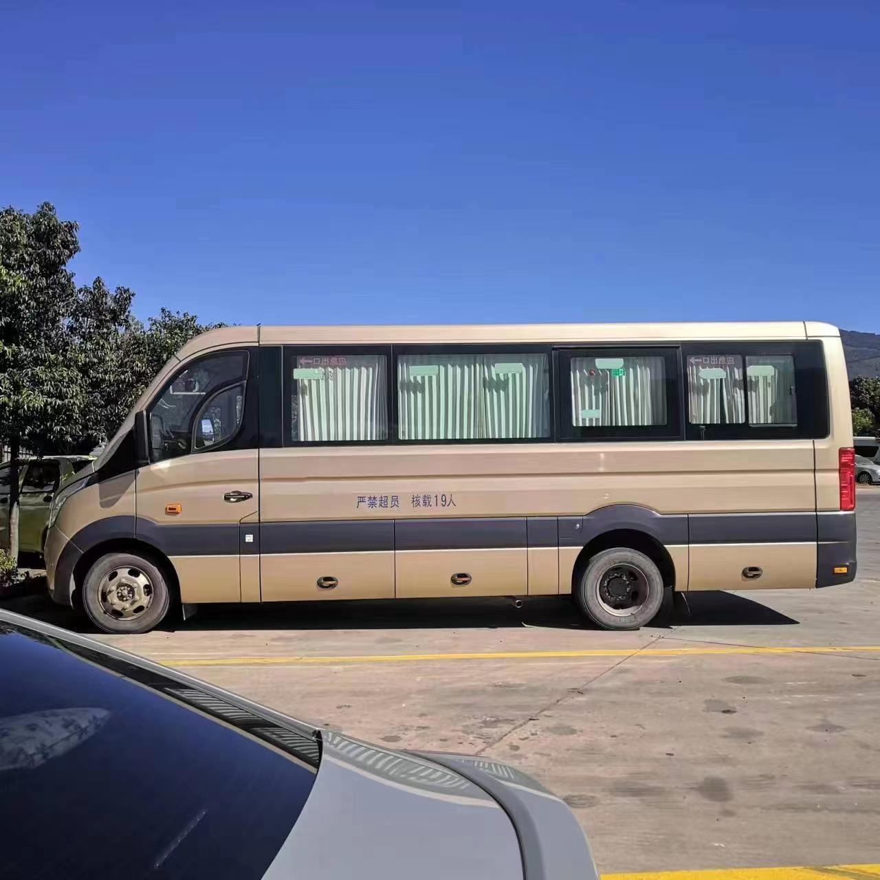 20年6月宇通19座cl7,中型高一级,上柴国五150马力,带缓速器四轮碟刹