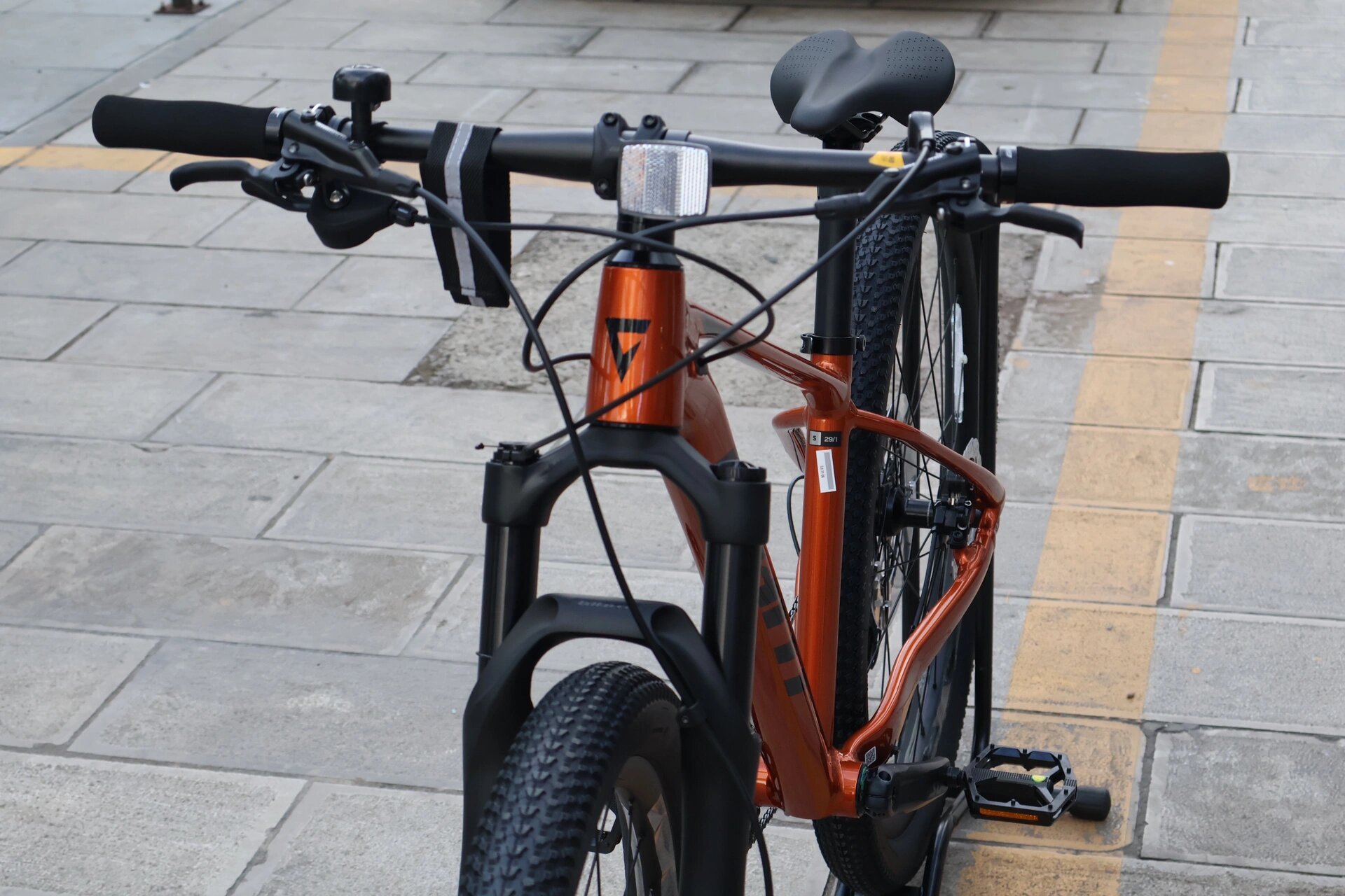 捷安特大皇子90   	 xtc slr 29 1～ 	 竞速级单盘12速;线控气压