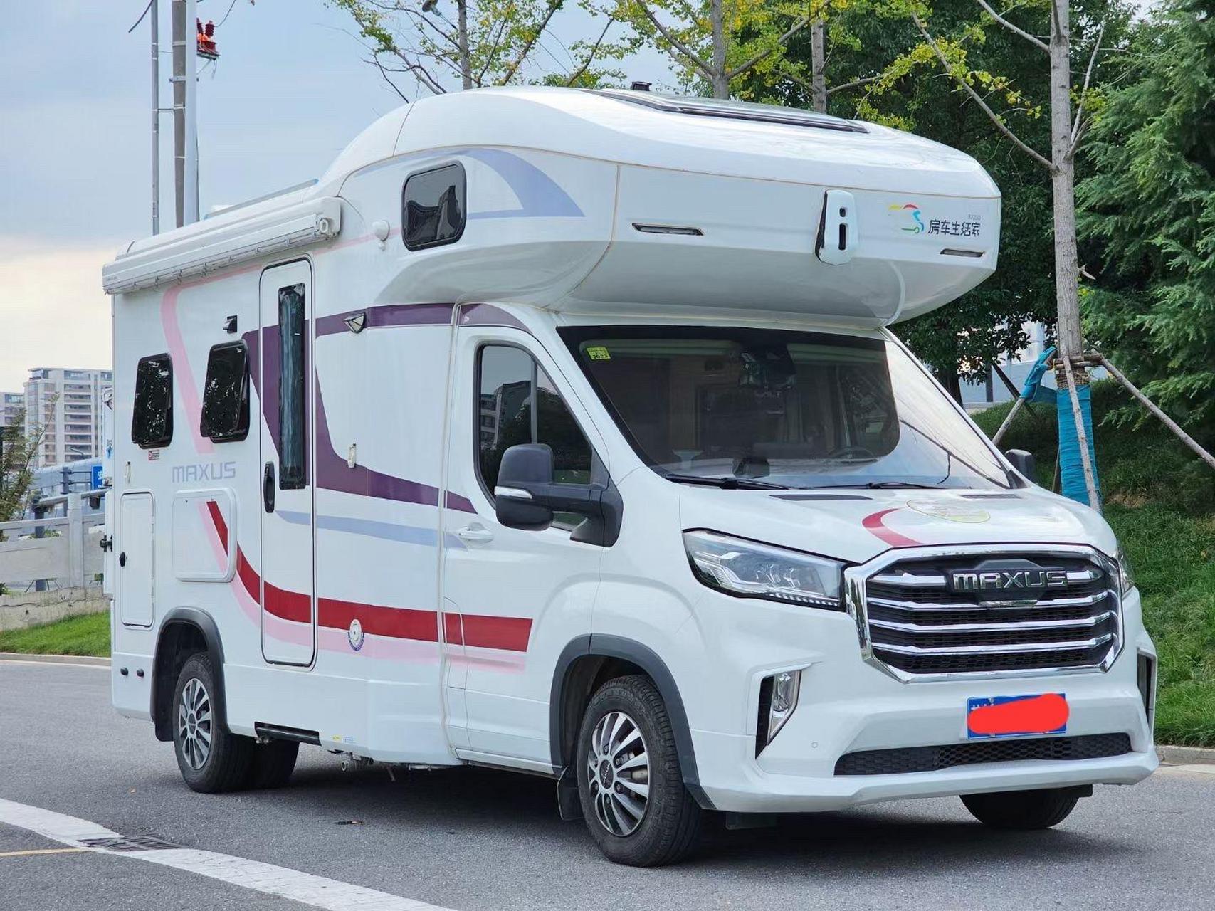 大通原厂v90c型房车.1.自动挡 国六柴油 后驱双轮 2.