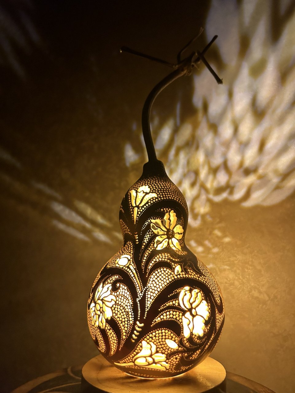 老蔡创意手作镂空雕刻雕刻葫芦灯 全宇宙独版独款的葫芦灯,虽然有素材
